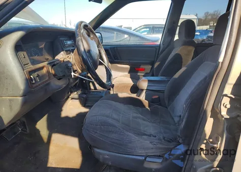 1997 Jeep Grand Cherokee Laredo from USA, damaged, VIN 1J4GZ58SXVC773677